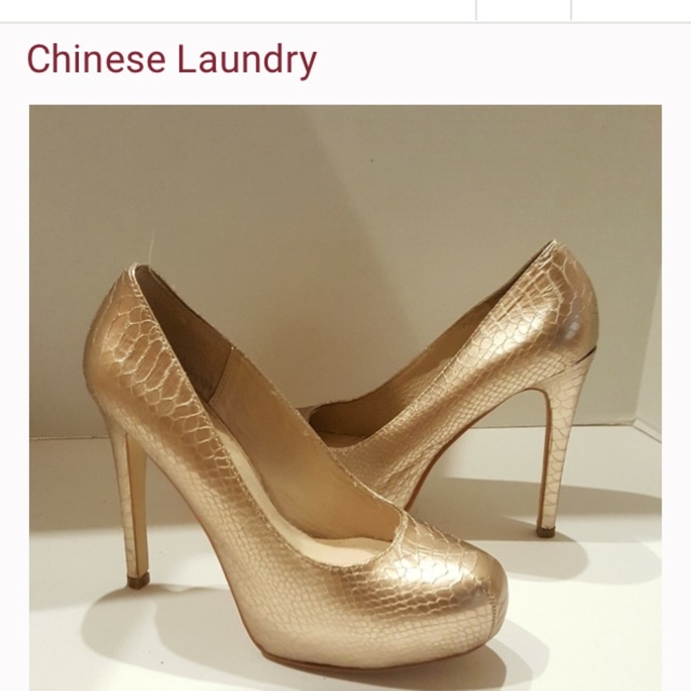 Chinese Laundry Metallic Gold Snakeskin Platform Heels